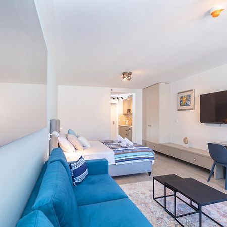 Stella Lovely Studio With Balcony And Free Parking 두브로브니크 외부 사진
