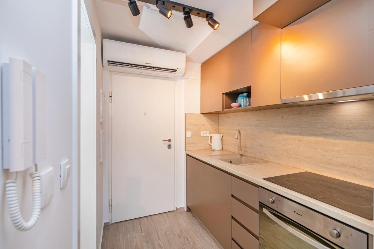 Stella Lovely Studio With Balcony And Free Parking 두브로브니크 외부 사진